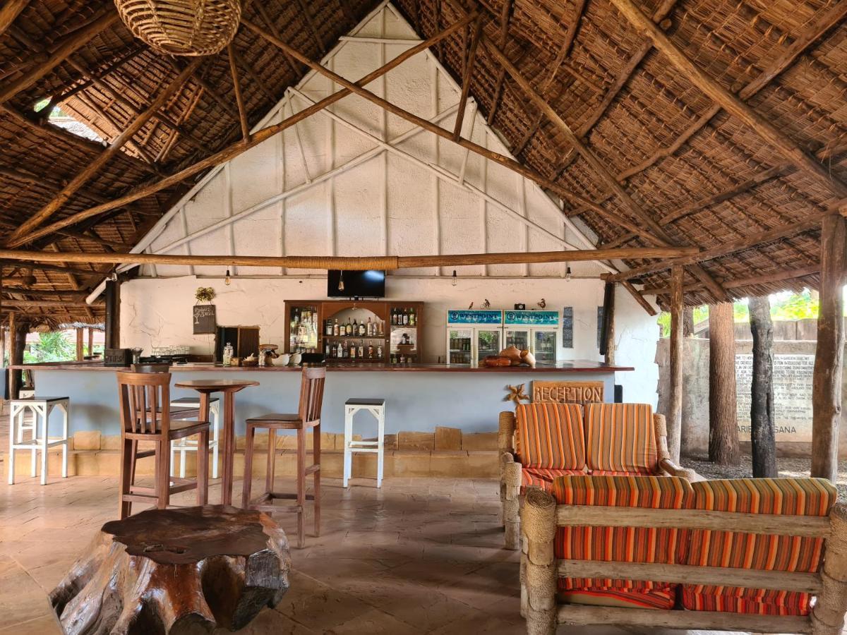 Honey Badger Lodge Moshi Eksteriør bilde